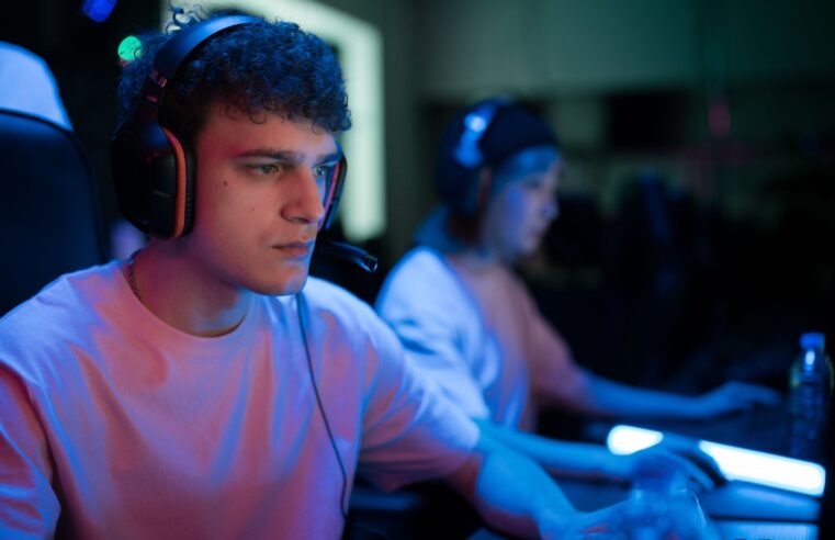 League of Legends Voice Chat: What’s the Real Delay?